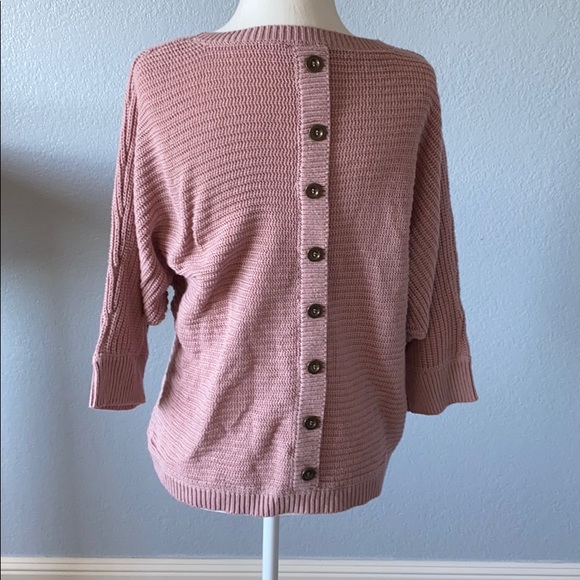 Pink sweater for any occasion. - Picture 3 of 3